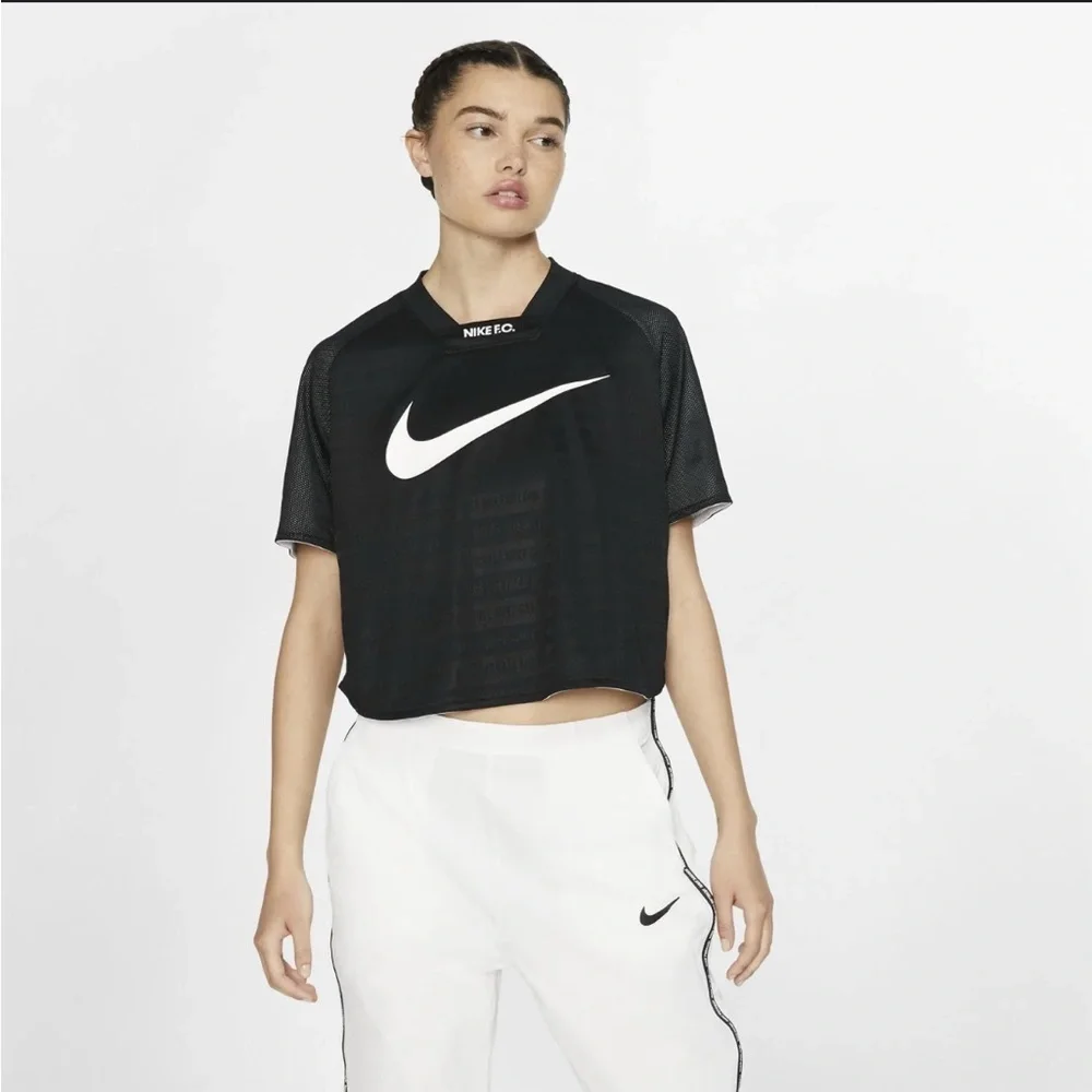 Nike F.C. Women's Crop Jersey Size Small Reversible - Picture 6 of 11